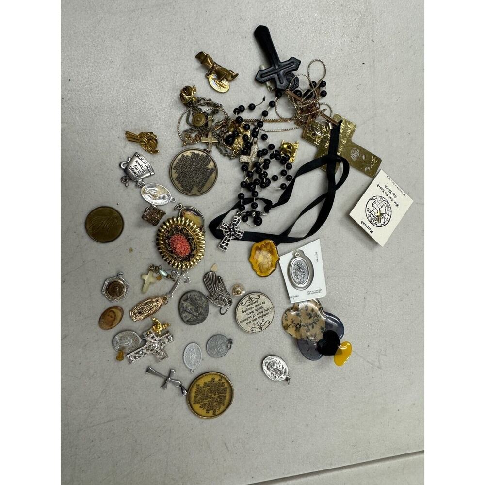 Lot of Vintage Catholic Religious Pendants Charms Crucifixes Silver Gold Tone